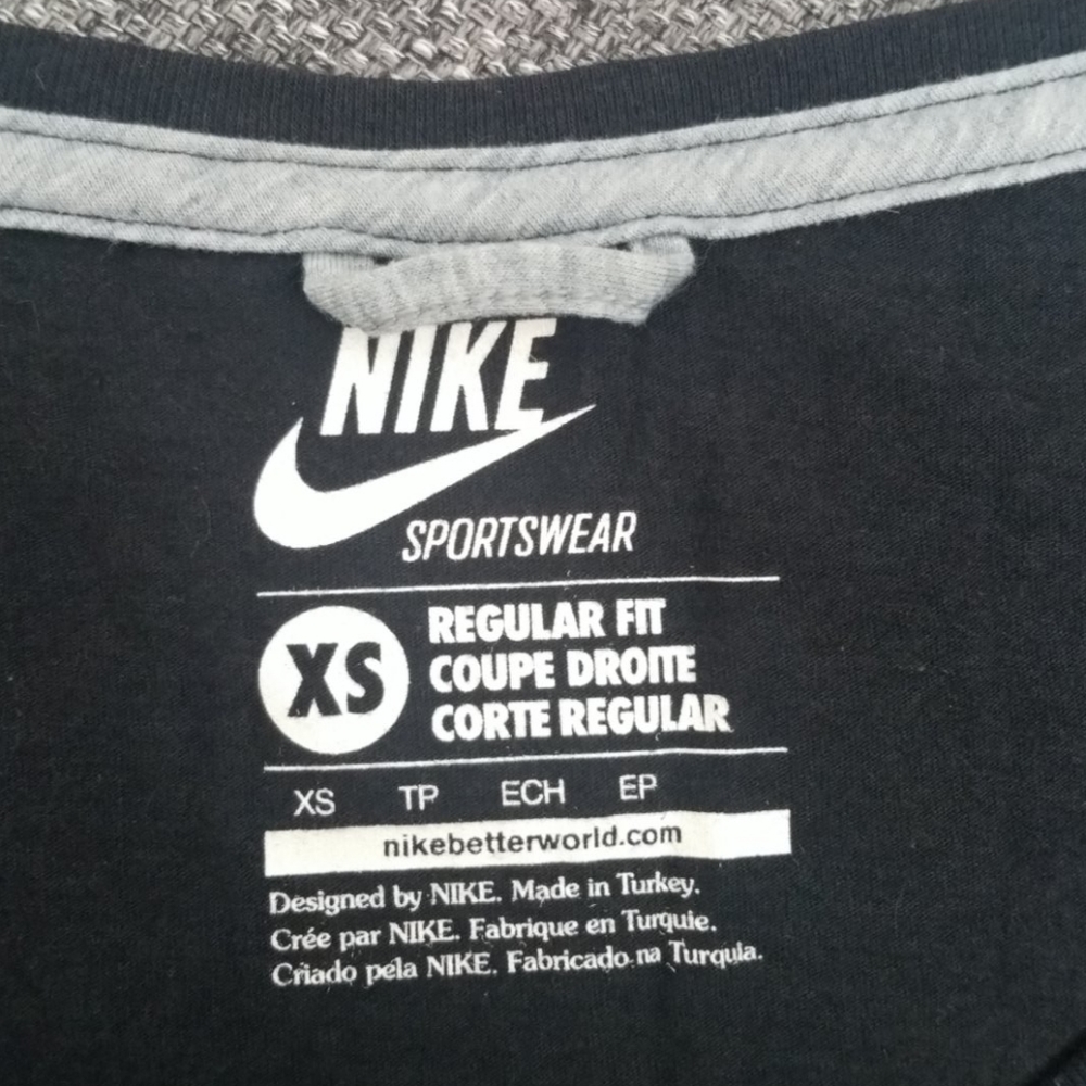 Nike t-shirt